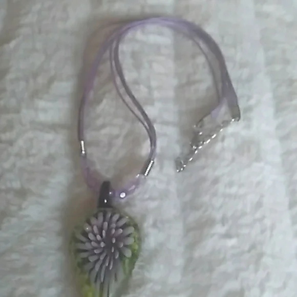 RELISTED🎉Host Pick 9/11 NWOT Purple Calla Lily Green Glass Flower Pendant - Picture 13 of 15